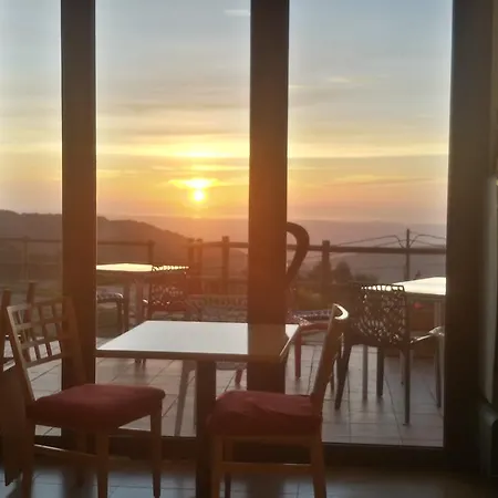 Cor De Prades Hotel *